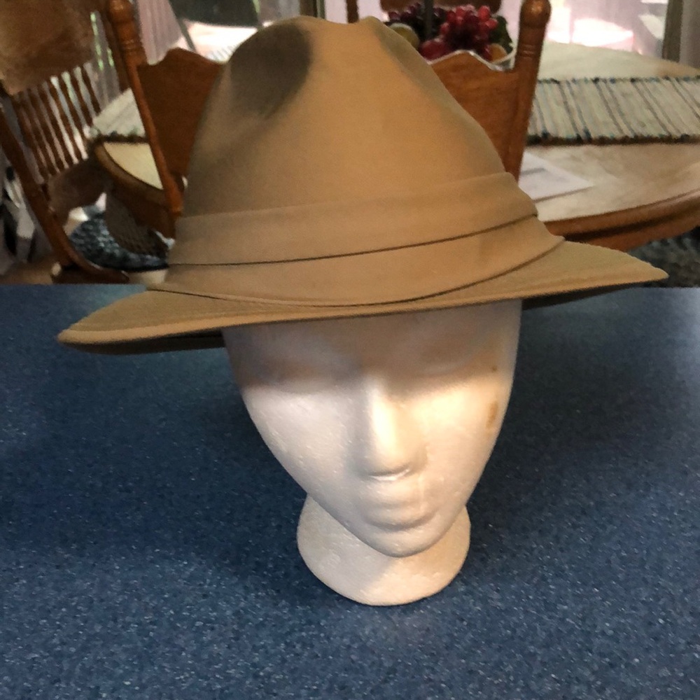 London fog hat